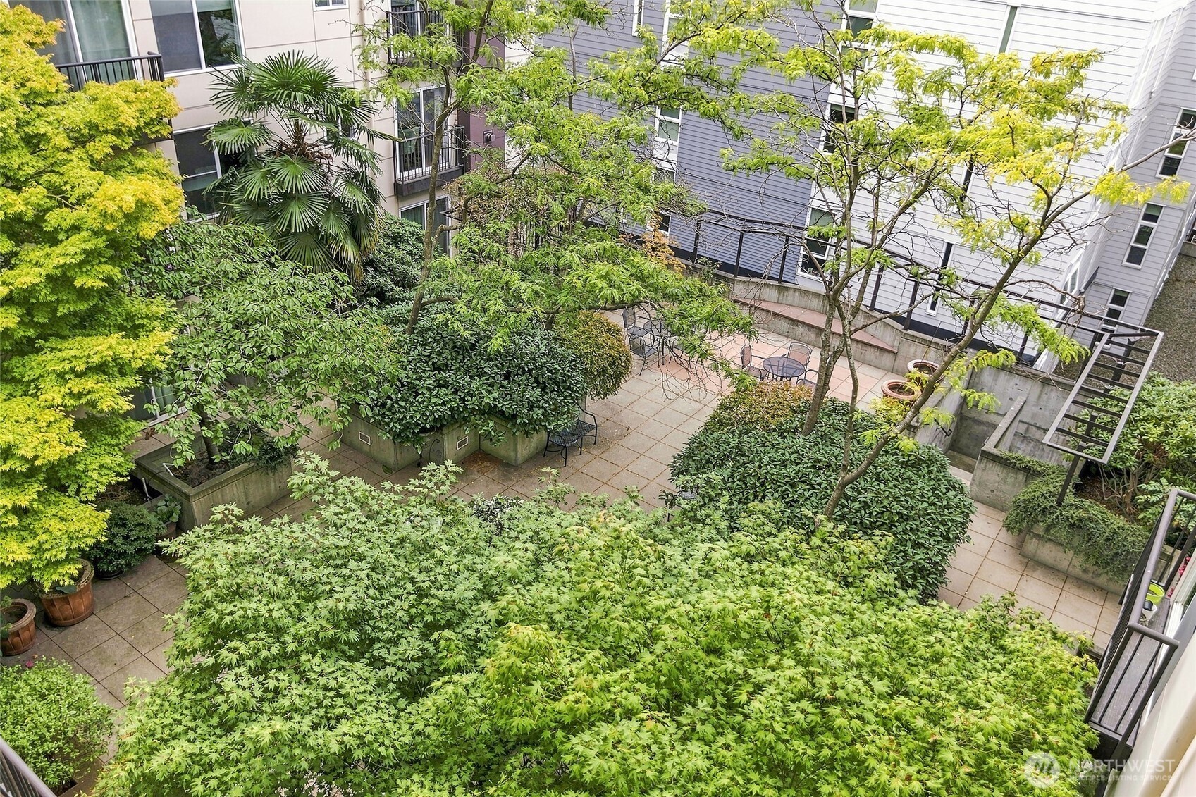 323 Queen Anne Avenue N Unit: 510