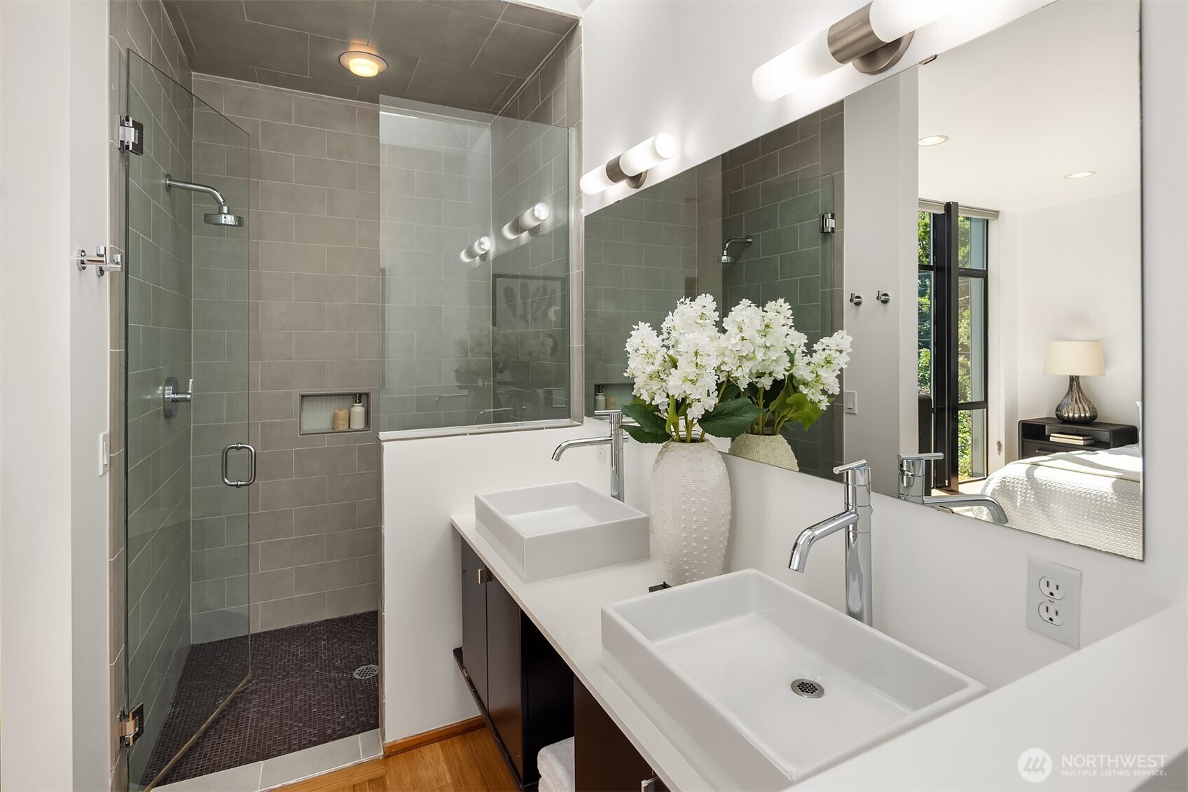 812 S Orcas Street Unit: B