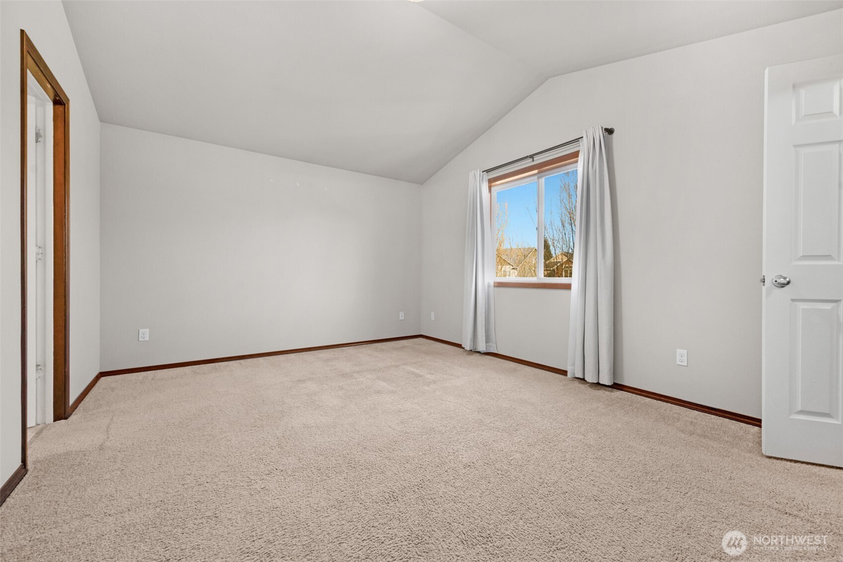 4825 145th Street NE