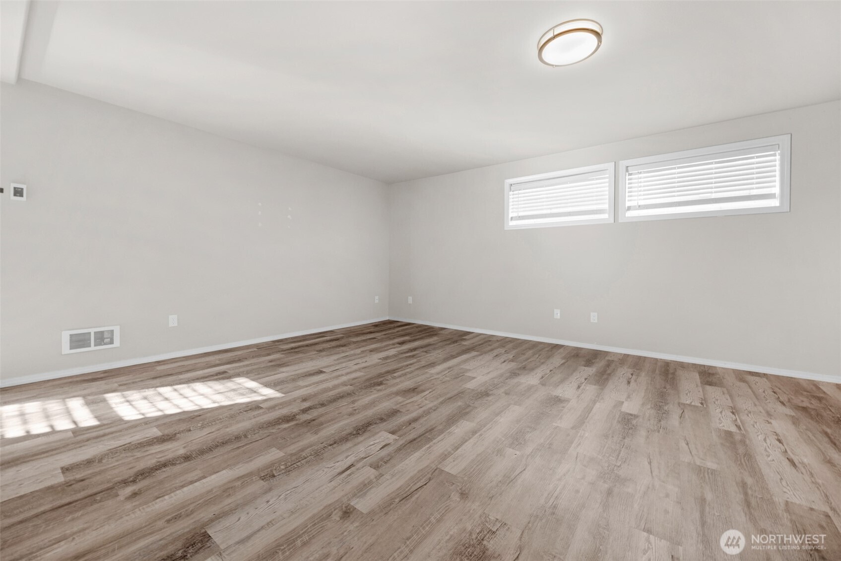 4825 145th Street NE