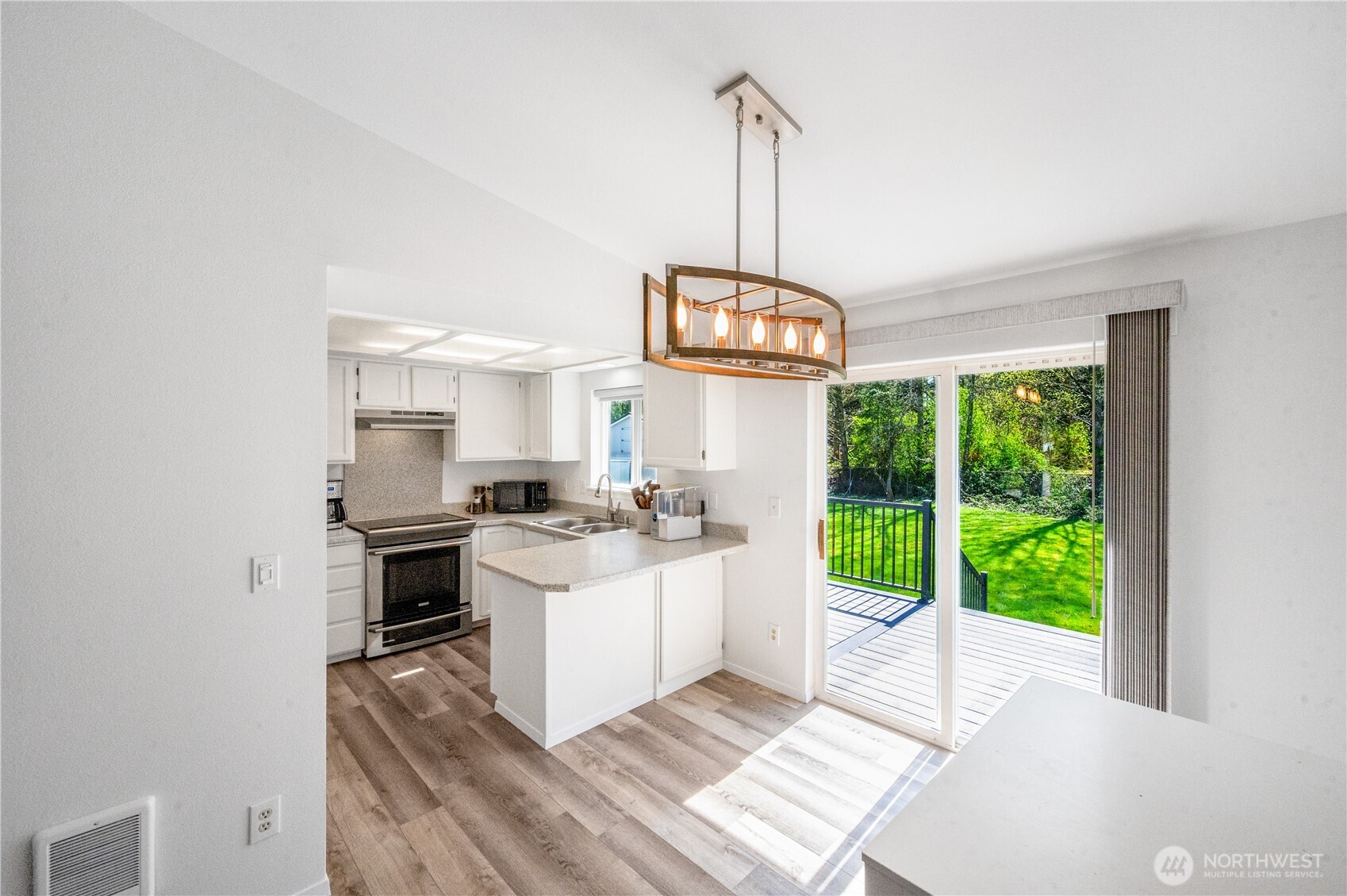 20806 67th Drive NE