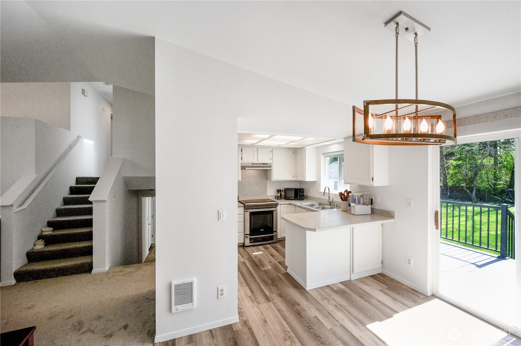 20806 67th Drive NE