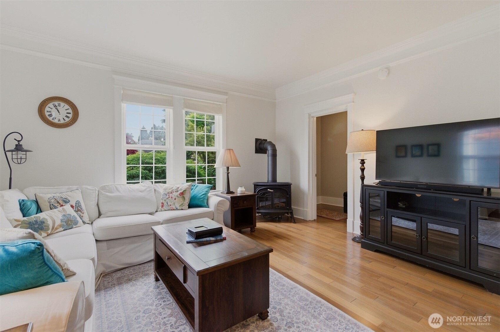 1917 Lombard Avenue