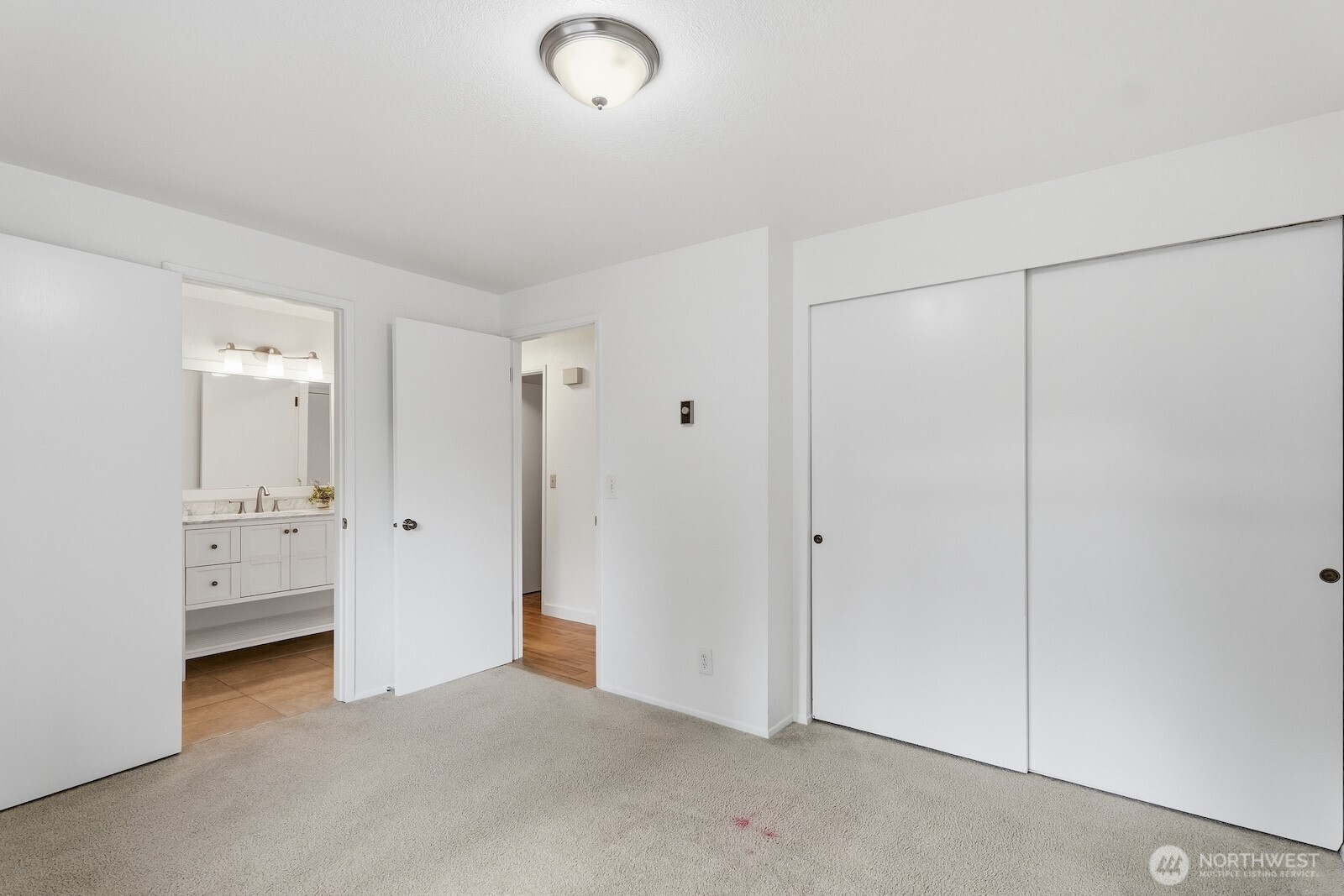 13826 Cascadian Way