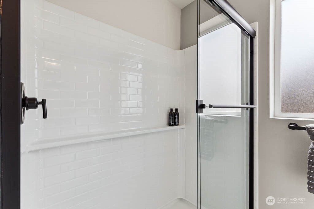 14707 87th Avenue SE Unit: LL1