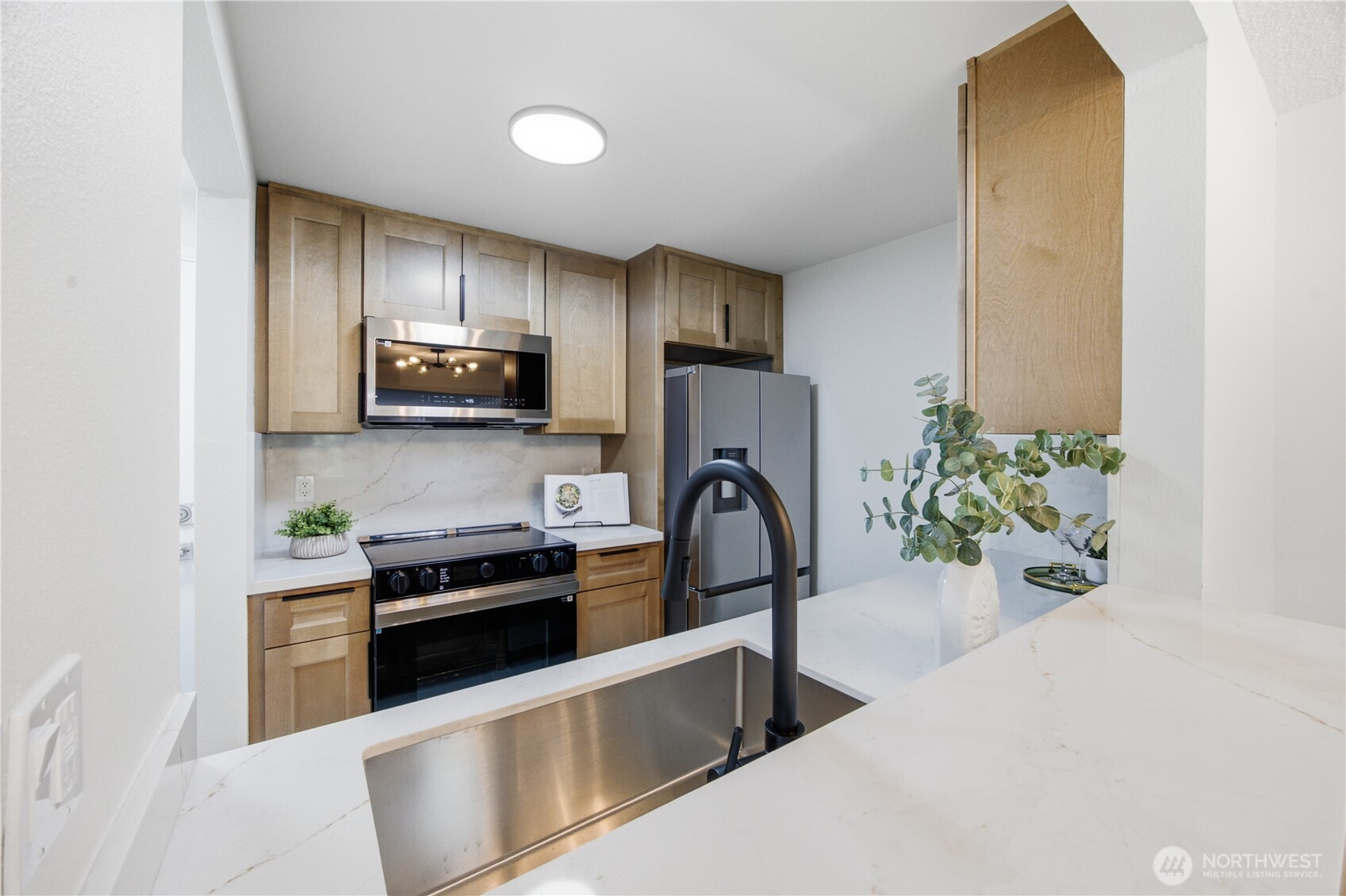 2334 NE 102nd Street Unit: 202
