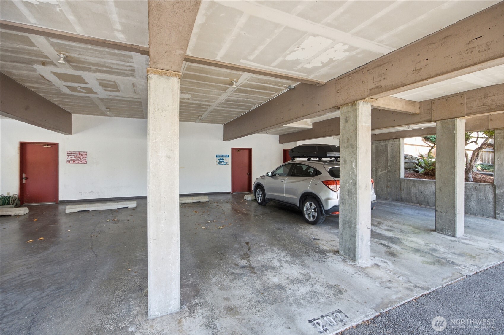 2334 NE 102nd Street Unit: 202