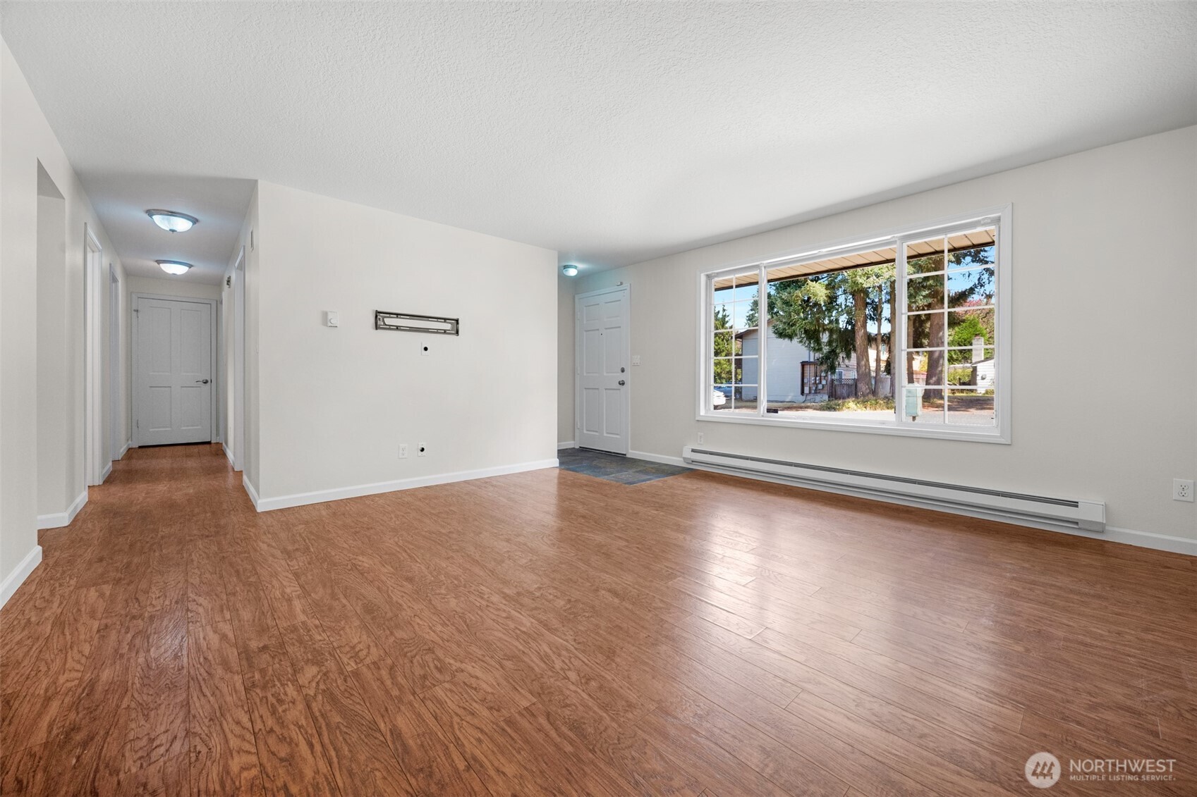 902 Peters Place