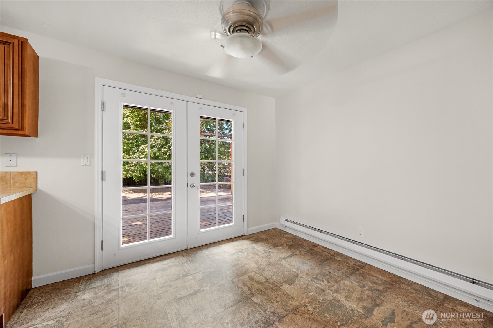 902 Peters Place