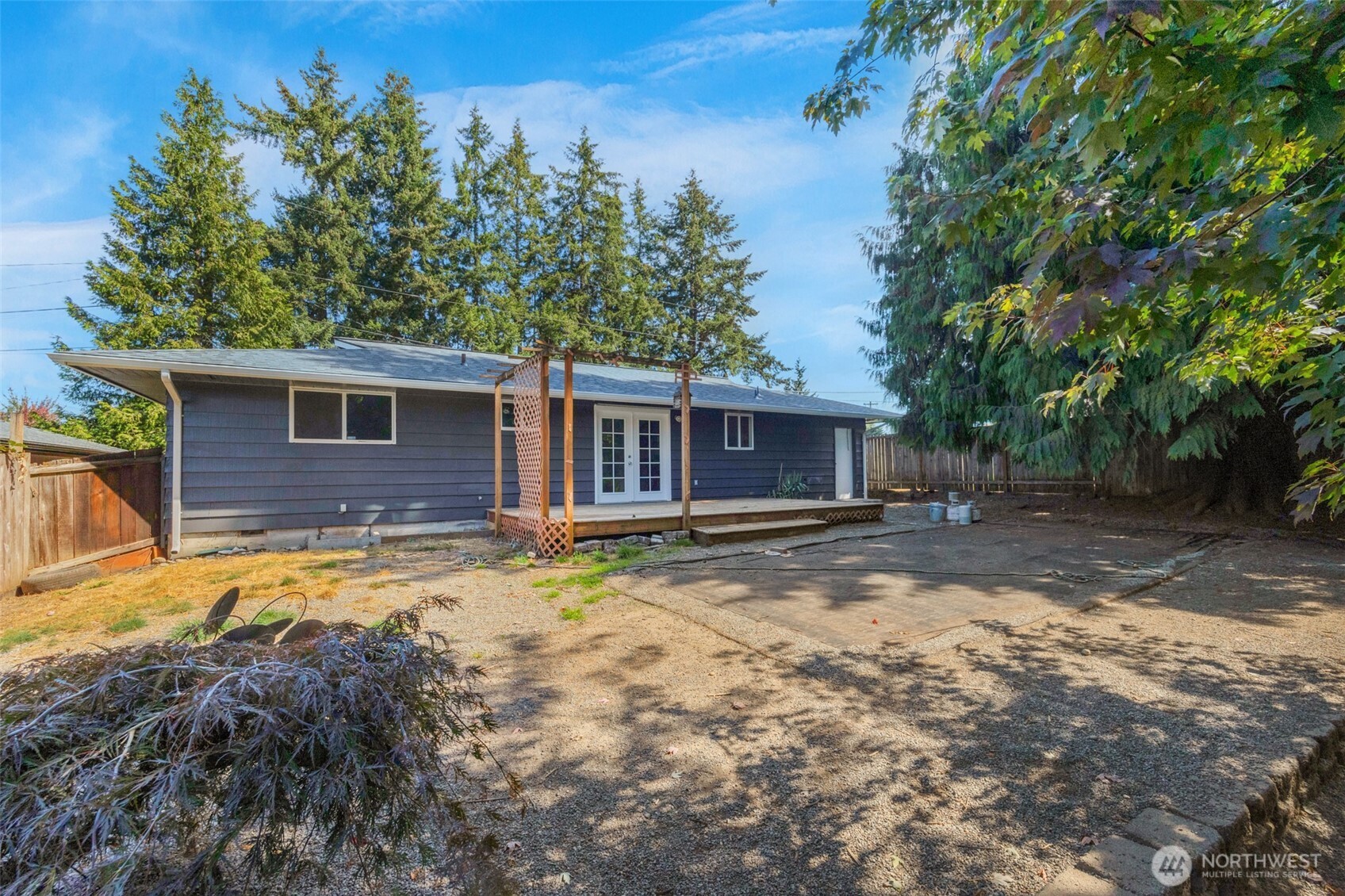902 Peters Place