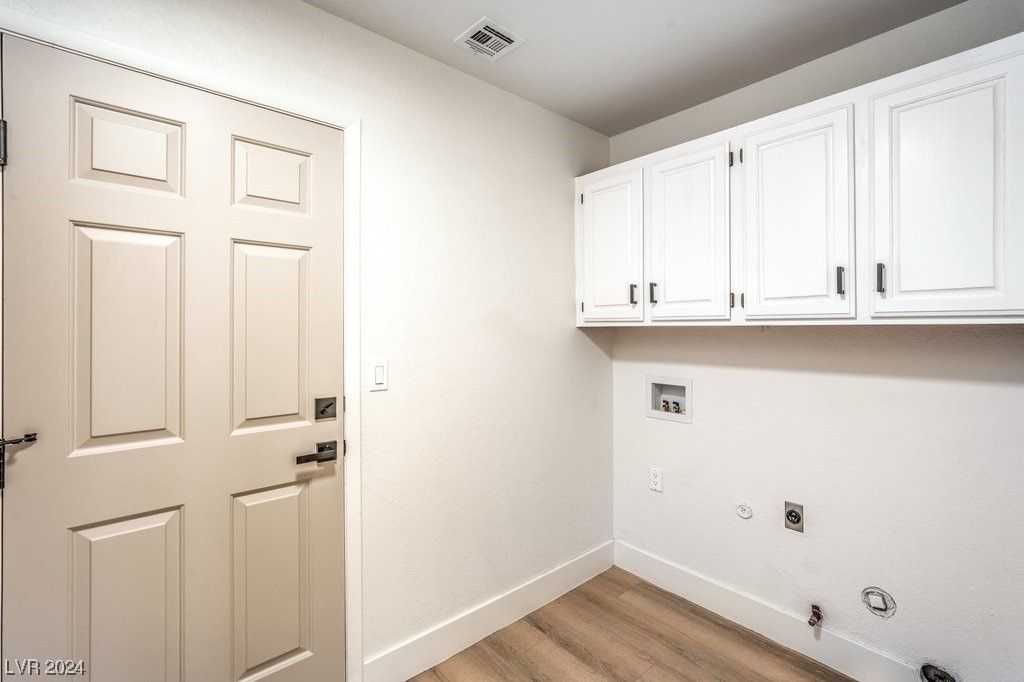 10009 Mahogany Grove Lane