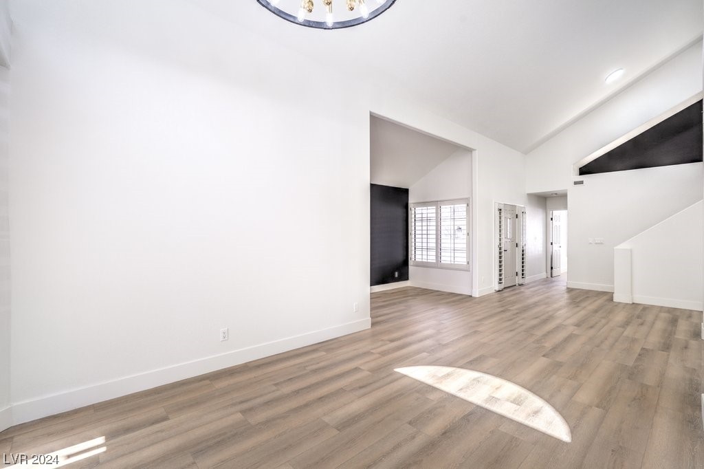 10009 Mahogany Grove Lane