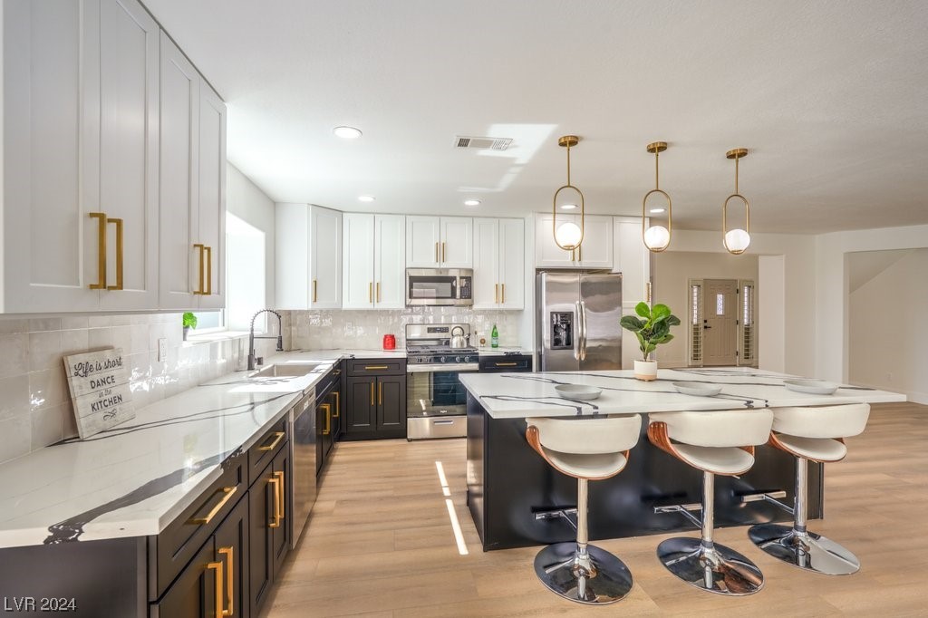 10009 Mahogany Grove Lane