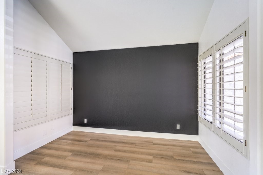 10009 Mahogany Grove Lane