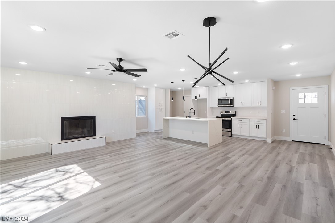 5405 Mountain View Drive