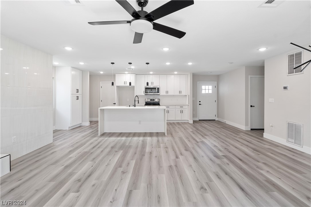 5405 Mountain View Drive