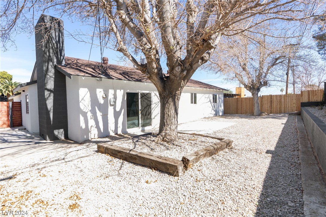 5405 Mountain View Drive