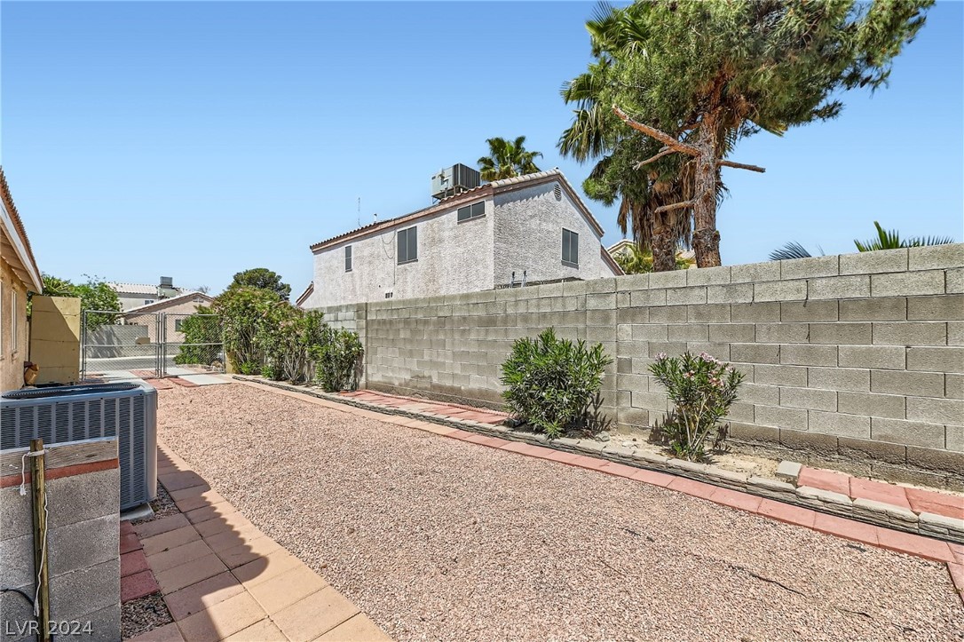 4622 Spruce Oak Drive