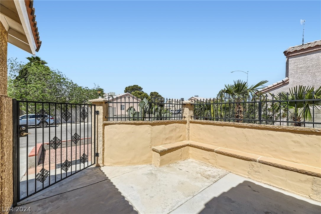 4622 Spruce Oak Drive