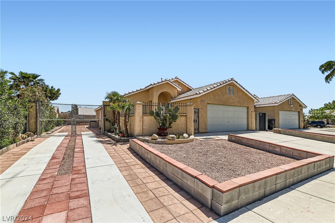 4622 Spruce Oak Drive