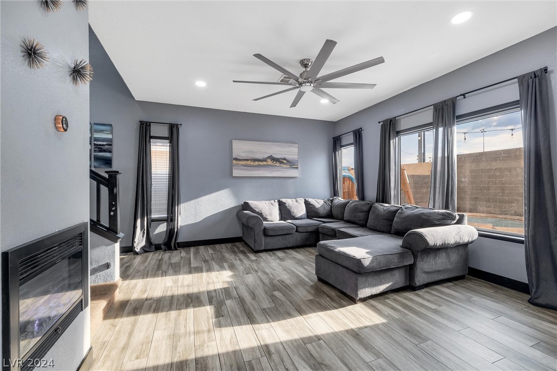 6021 Shallow Springs Street