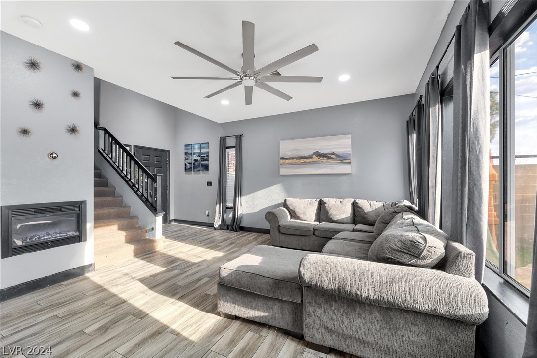 6021 Shallow Springs Street