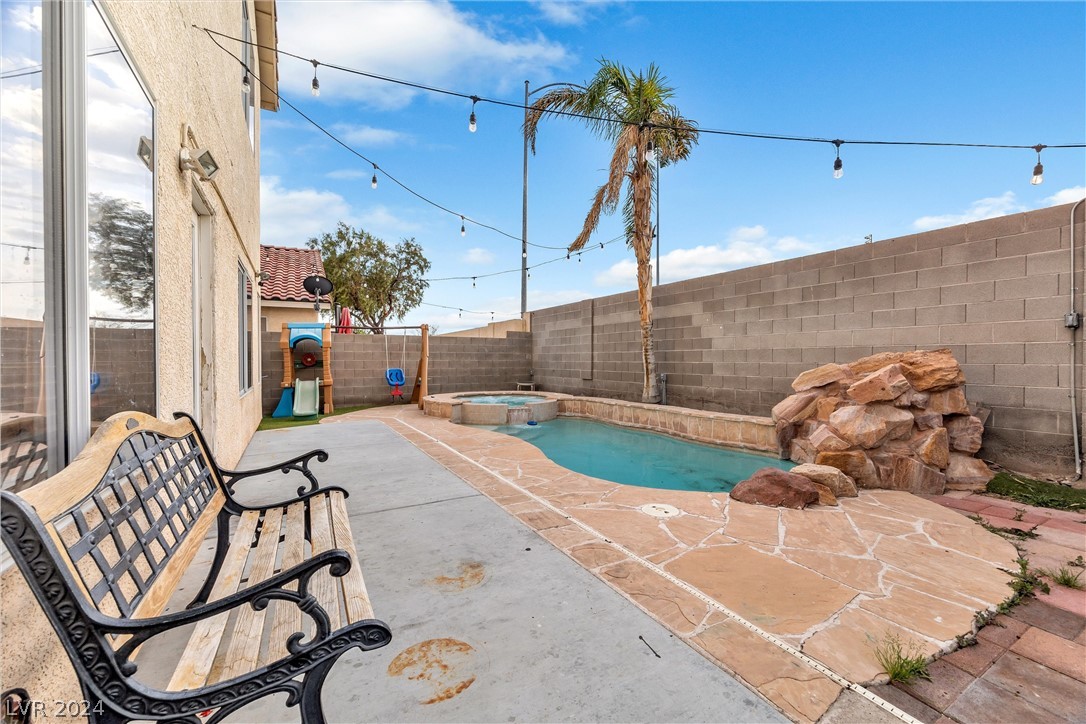 6021 Shallow Springs Street