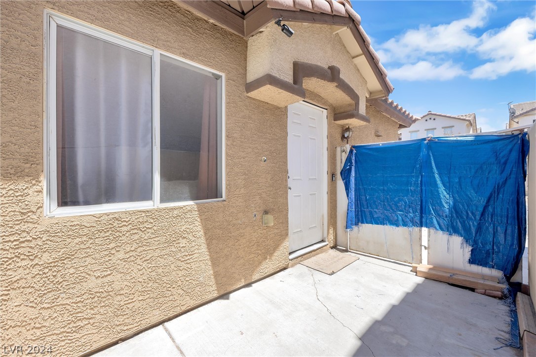 1261 Golden Apple Street