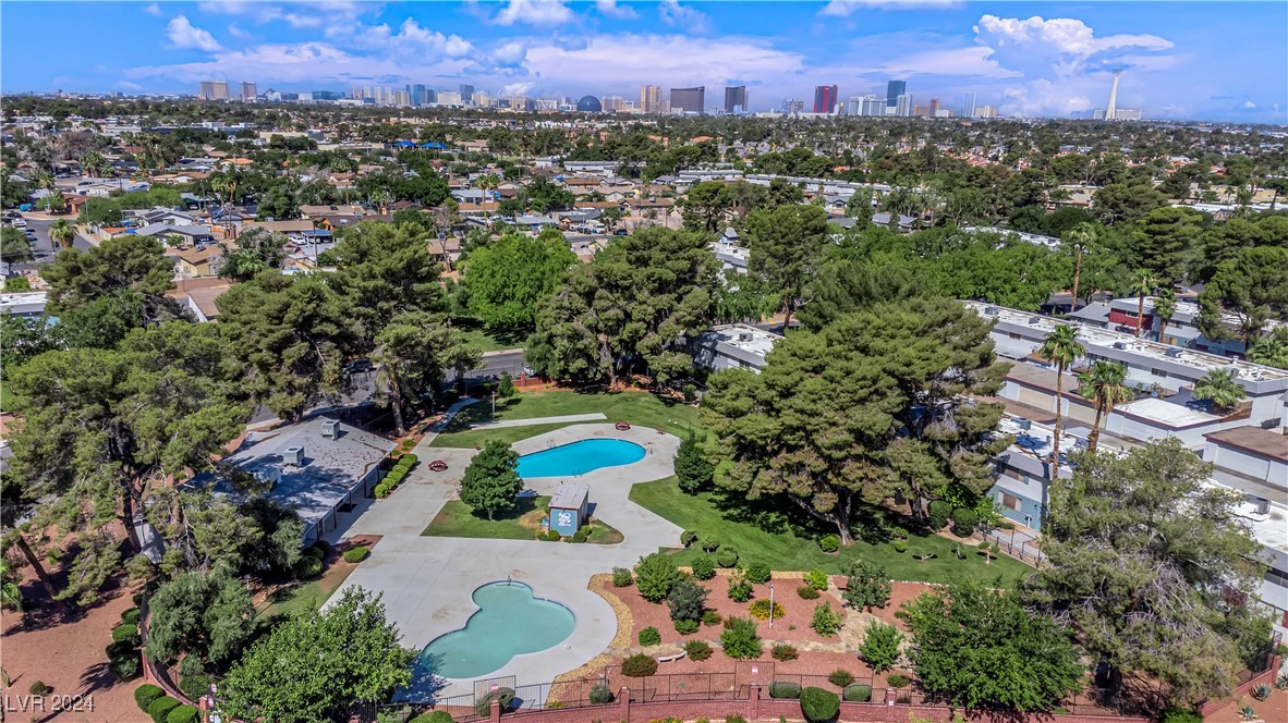 658 Greenbriar Townhouse Way 0