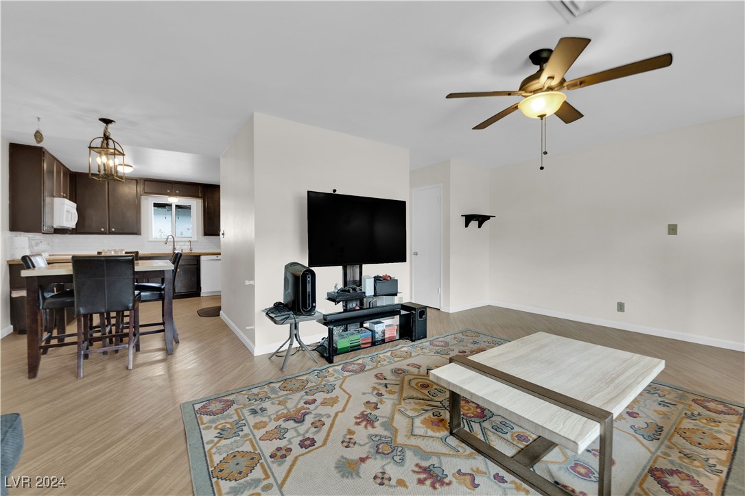658 Greenbriar Townhouse Way 0