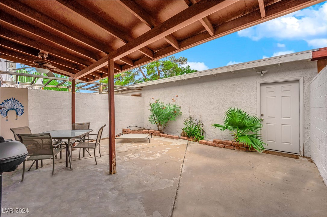 658 Greenbriar Townhouse Way 0
