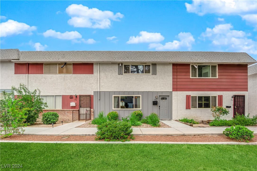 658 Greenbriar Townhouse Way 0