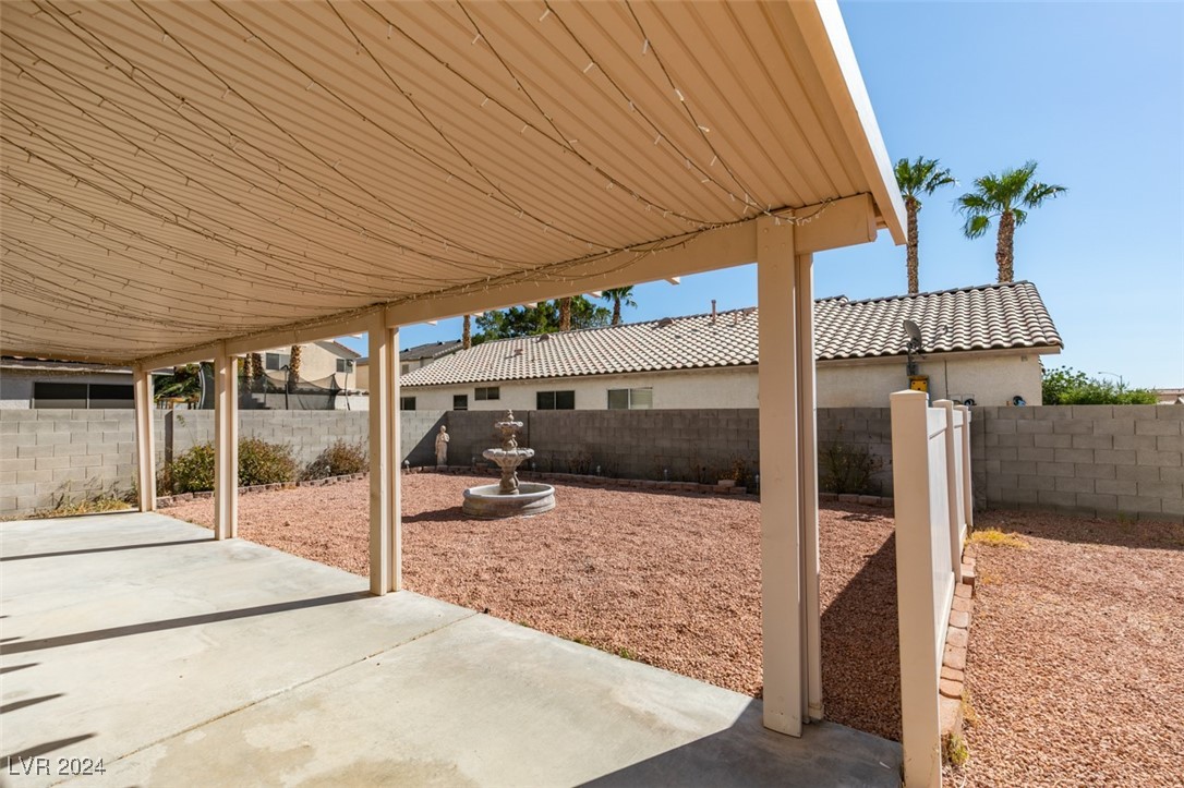 5822 Springmist Street