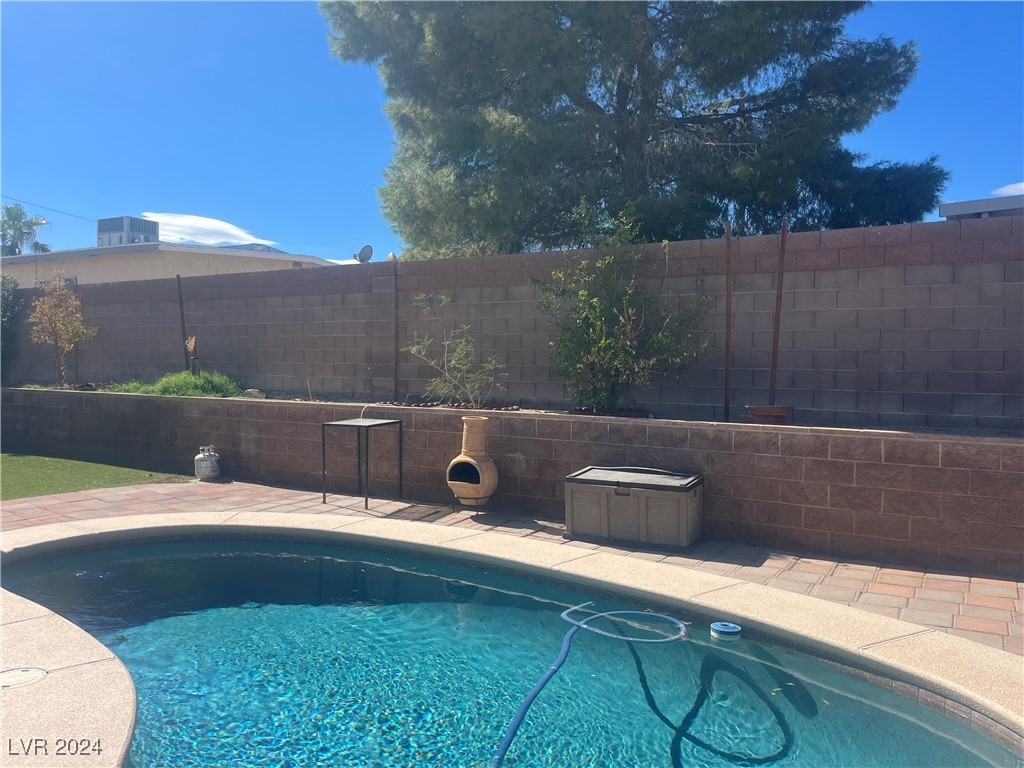 1833 Crystal Chimes Drive