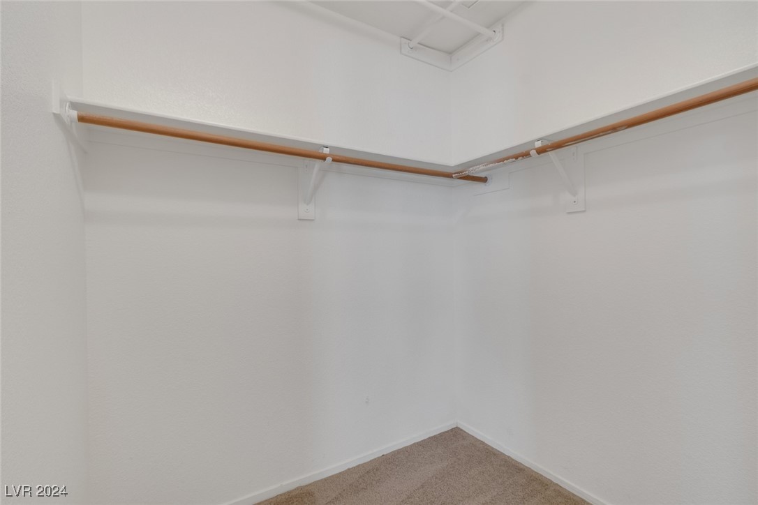 9586 Collinsleap Court