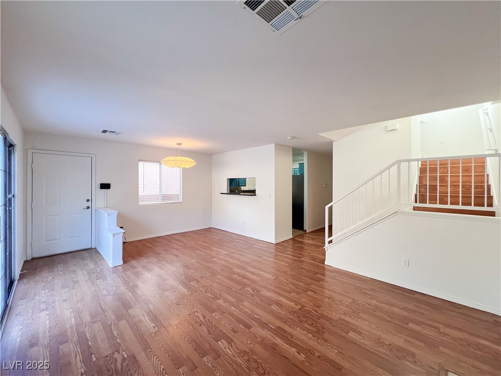 5481 Overland Express Street