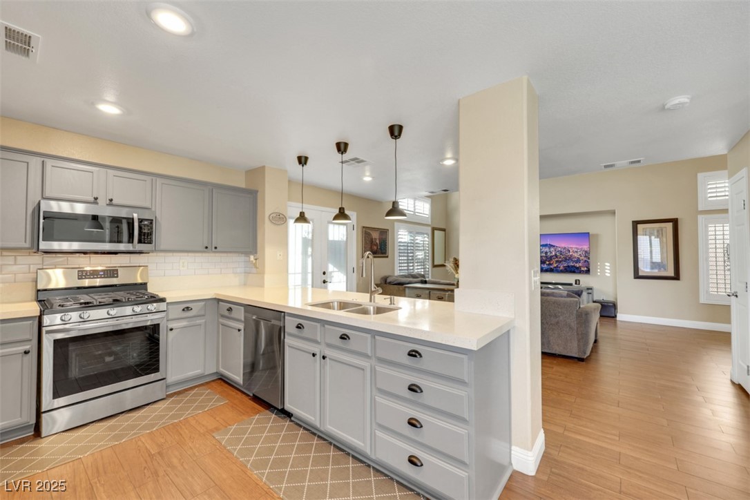 2737 Sunrise Day Court