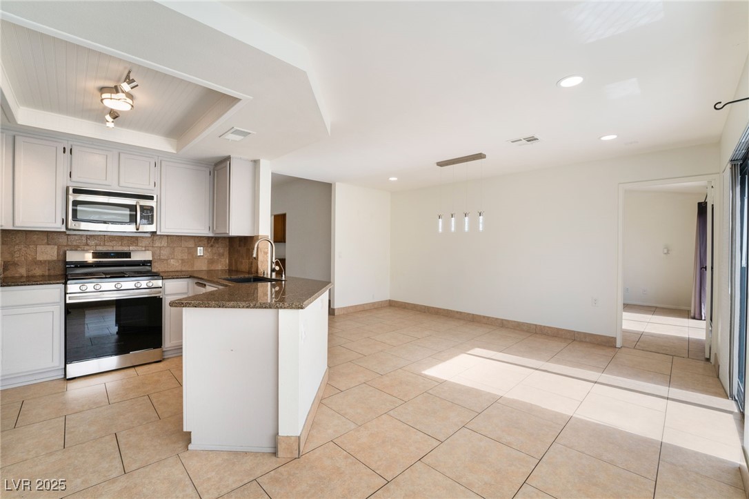 8917 Sail Bay Drive