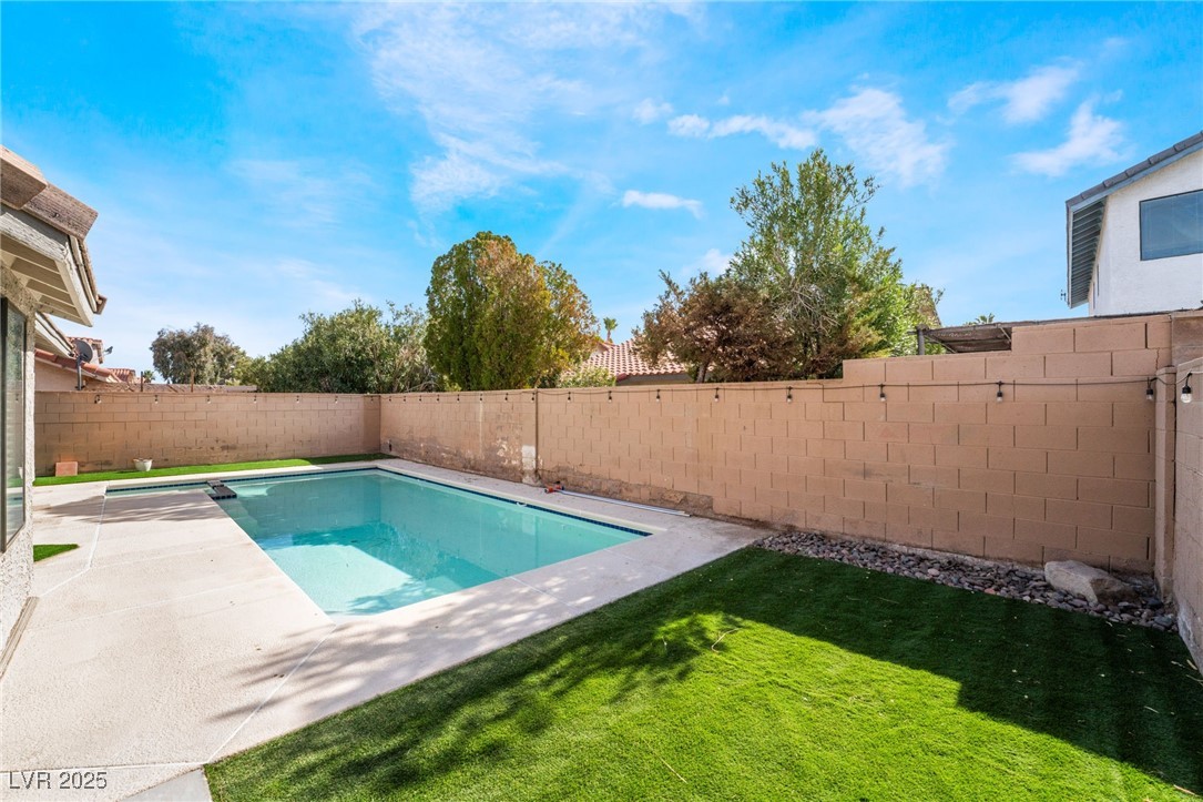 8917 Sail Bay Drive