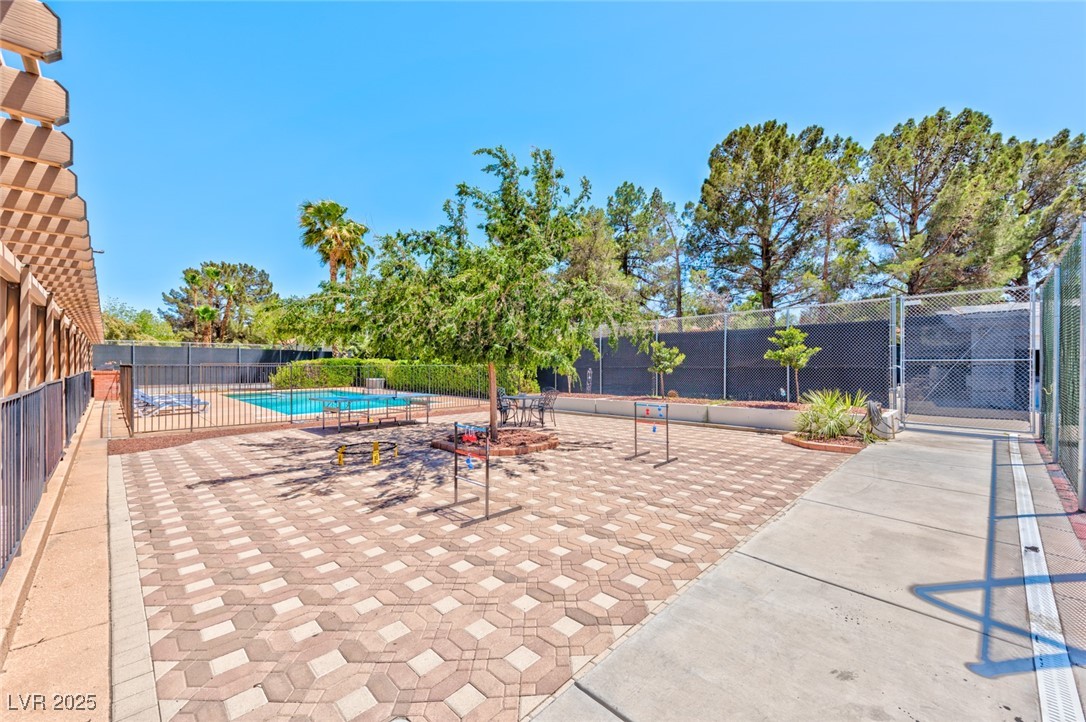 2825 East Hacienda Avenue