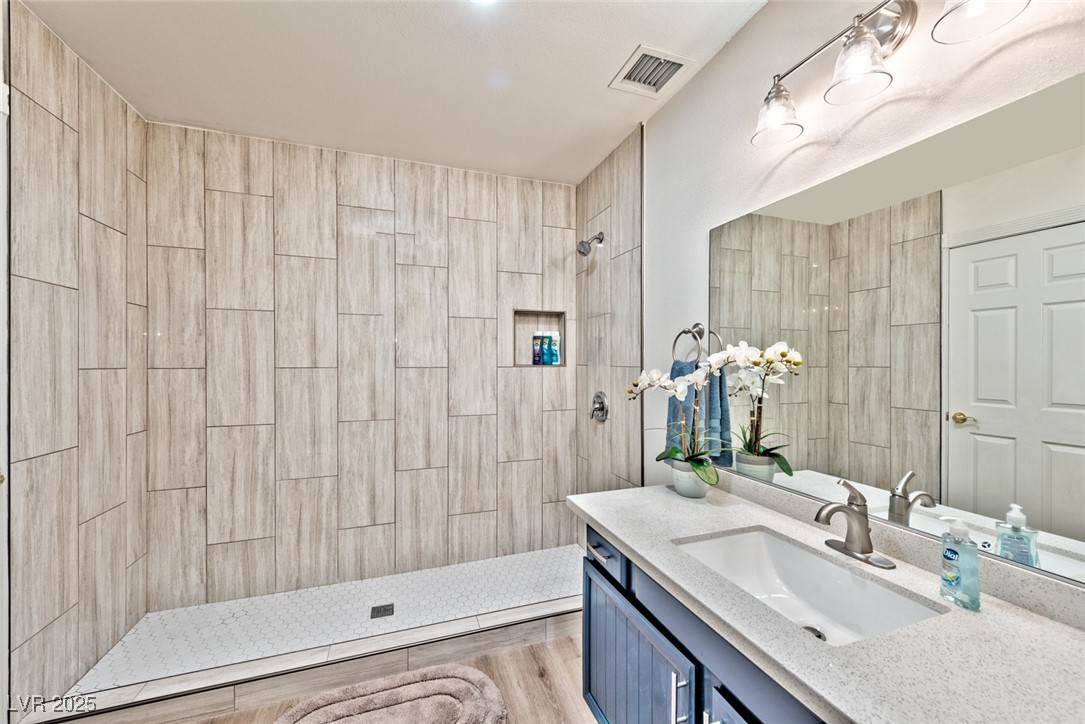 2825 East Hacienda Avenue