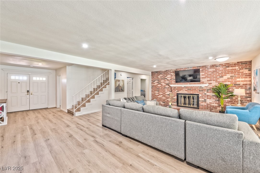 2825 East Hacienda Avenue