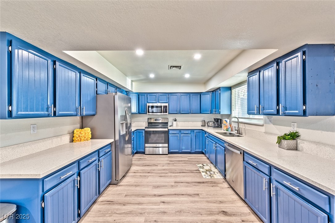 2825 East Hacienda Avenue