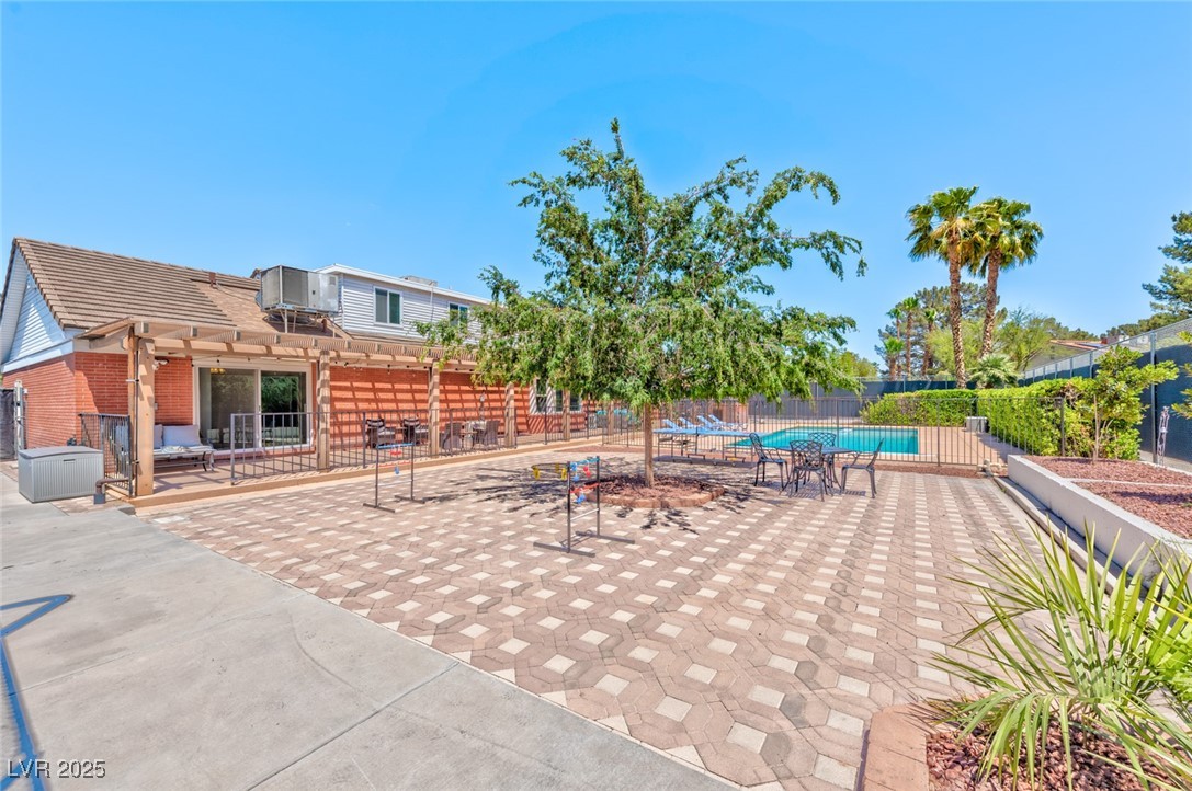 2825 East Hacienda Avenue