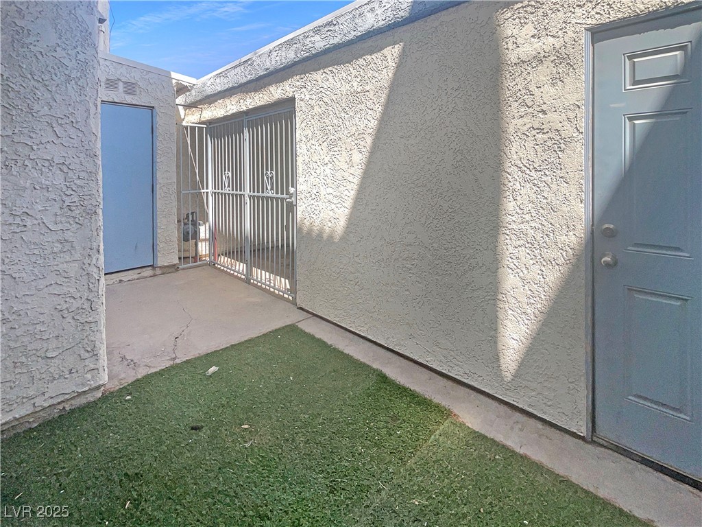 5383 Mountain Vista Street 20