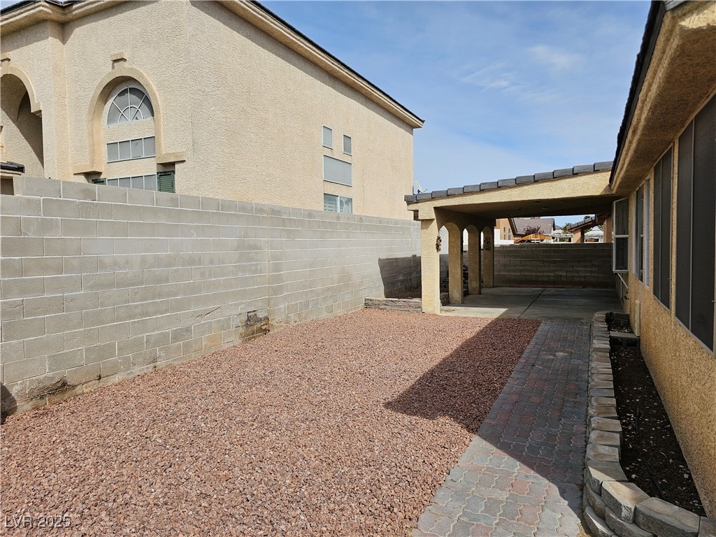 6908 Fruit Flower Avenue