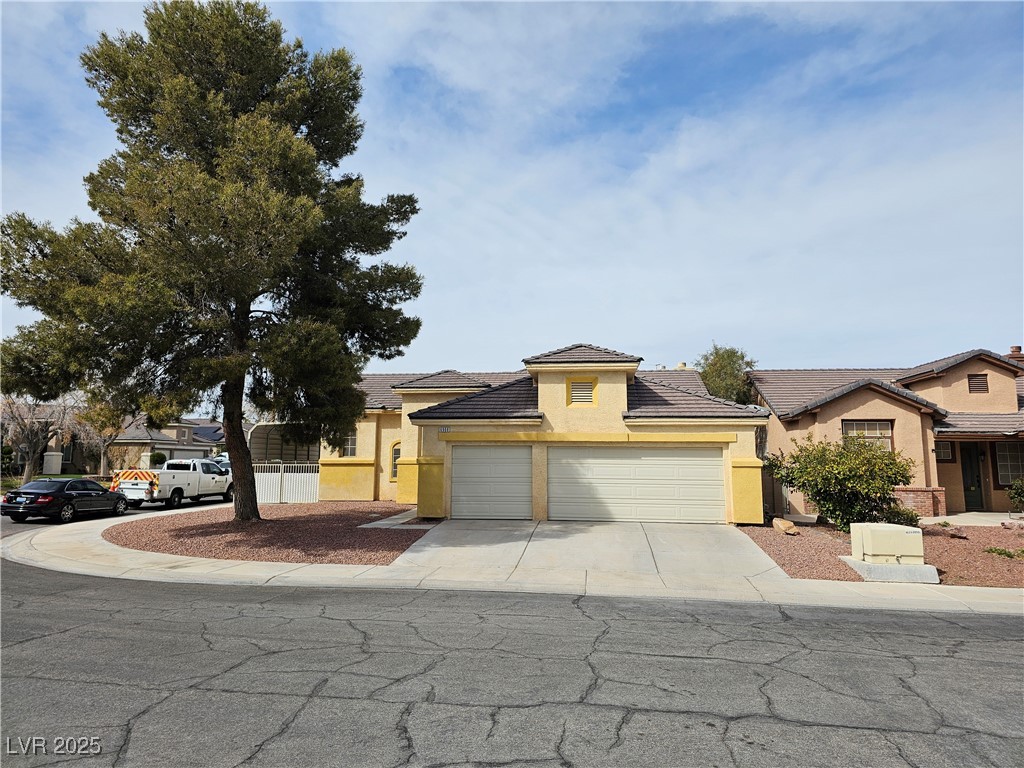 6908 Fruit Flower Avenue