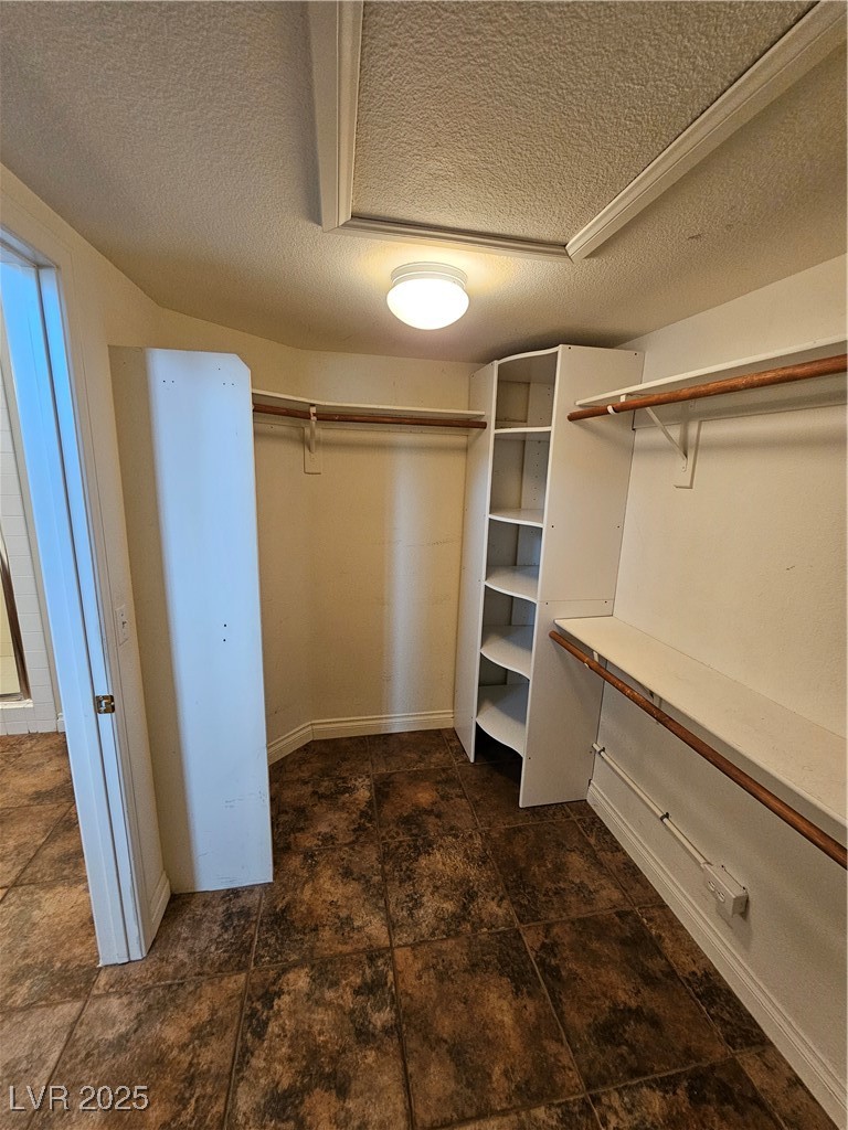 6908 Fruit Flower Avenue