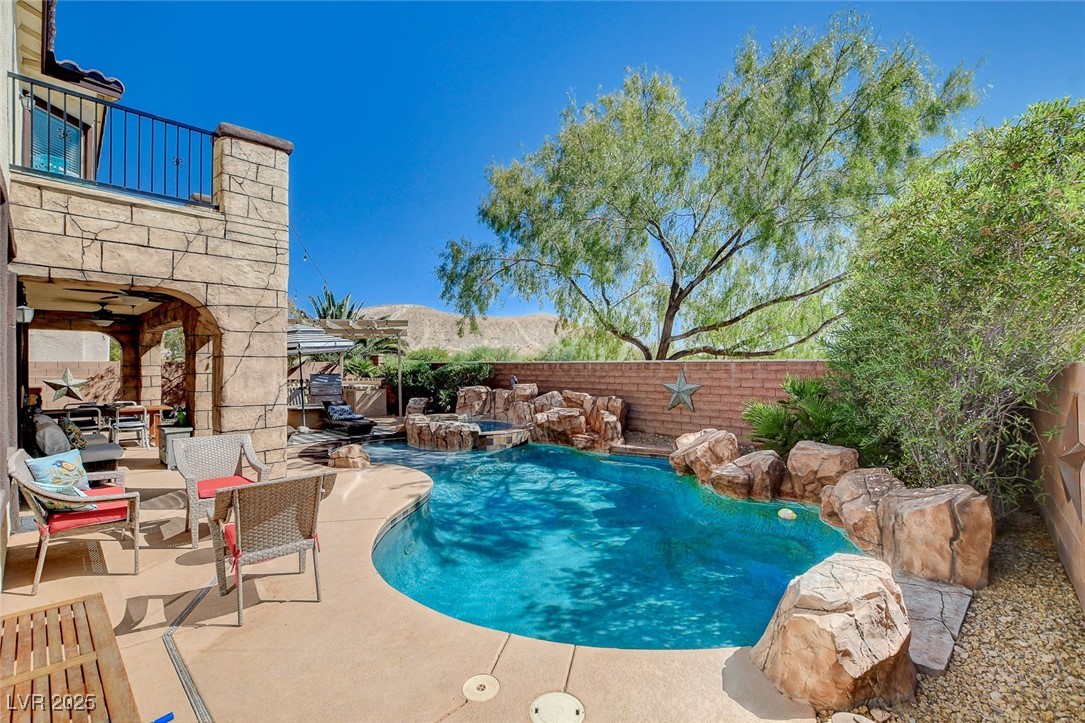 9592 Staff Lane