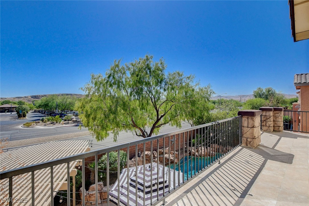 9592 Staff Lane